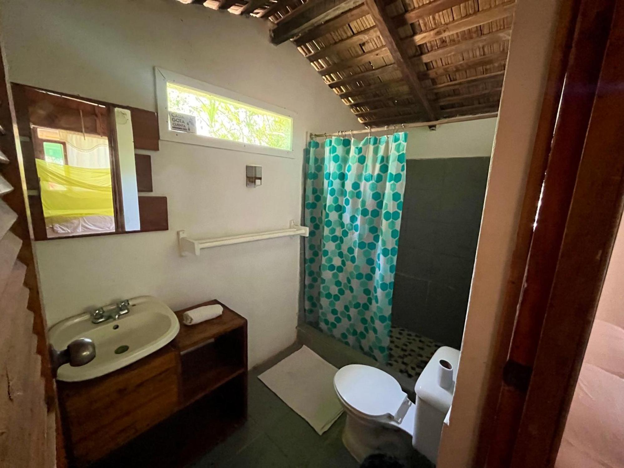 Kamala Surf & Backpacker Hostel Montañita Habitación foto